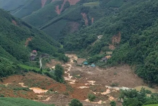 TIN CẢNH BÁO LŨ QUÉT, SẠT LỞ ĐẤT, SỤT LÚN ĐẤT DO MƯA LŨ HOẶC DÒNG CHẢY TRÊN KHU VỰC CÁC TỈNH/THÀNH PHỐ ĐÀ NẴNG VÀ QUẢNG NGÃI